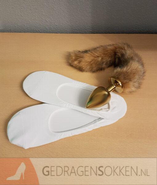 Gedragen witte kousenvoetjes