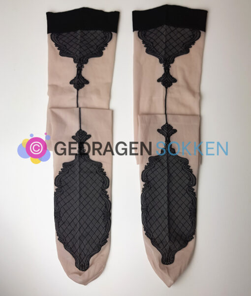 Gedragen jarretelkousen barok