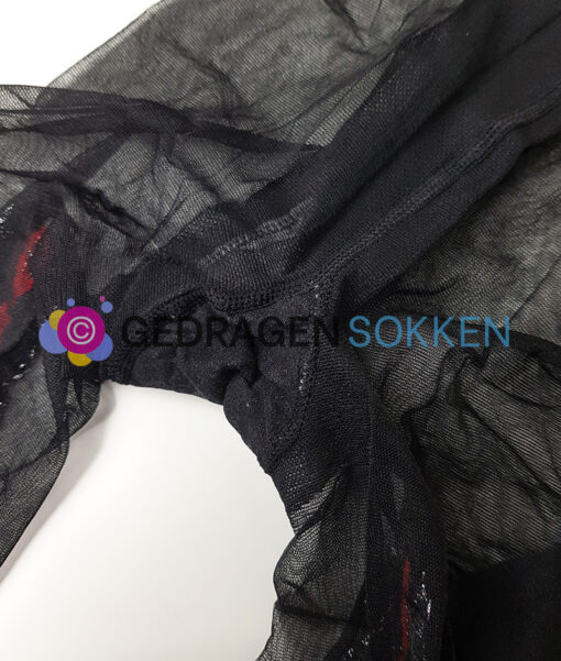 Gedragen panty met brede rode naad - Afbeelding 3